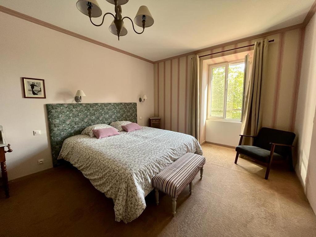 Chambres D'Hotes Le Cedre Bleu Saint-Lattier 외부 사진