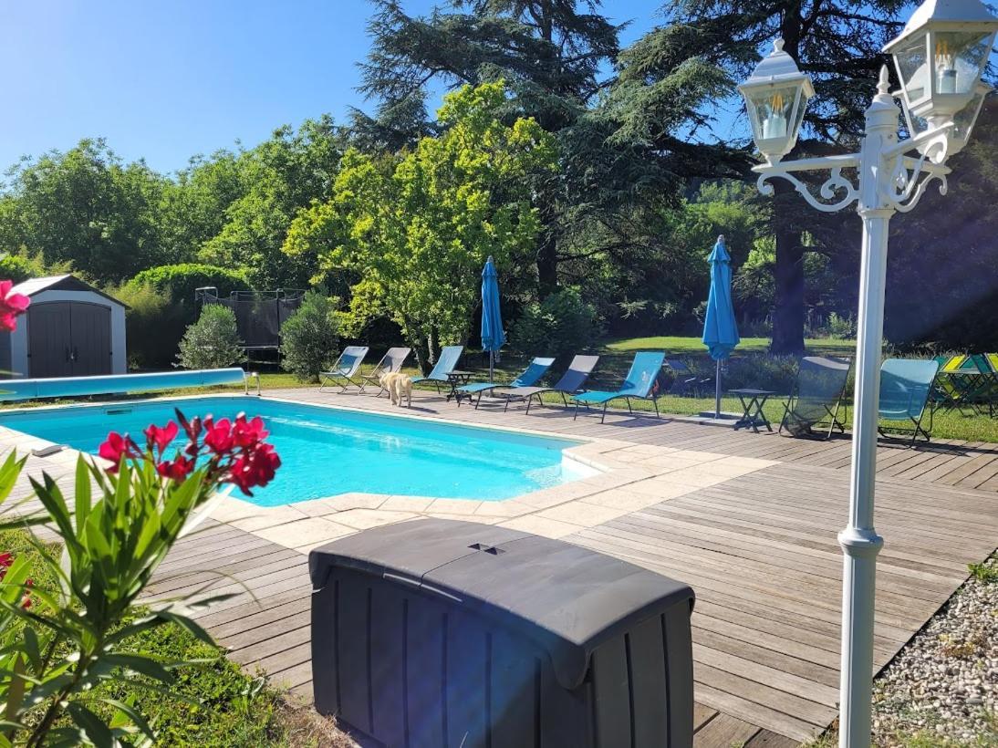 Chambres D'Hotes Le Cedre Bleu Saint-Lattier 외부 사진