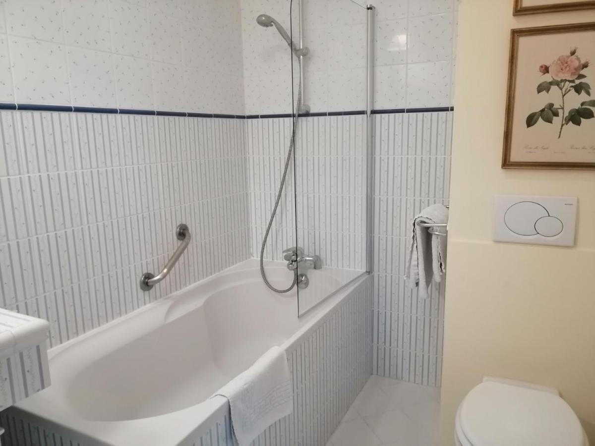 Chambres D'Hotes Le Cedre Bleu Saint-Lattier 외부 사진